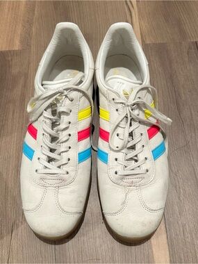 Adidas Gazelle White Sneakers with Yellow Pink and Blue Stripes